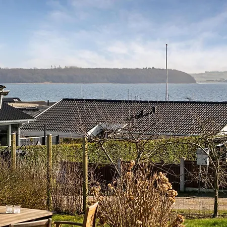 3 Bedroom Beautiful In *